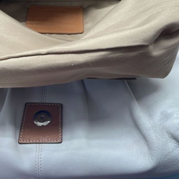 Coach Shoulder Bag Medium Soho Soft Leather Two Toned Hobo Spring Fling W COA - Picture 7 of 11